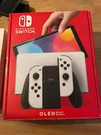 Nintendo Switch OLED, Met 2 controllers, Zo goed als nieuw, Met games, Switch OLED