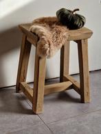 Massieve houten kruk handgemaakt, Ophalen, Nieuw
