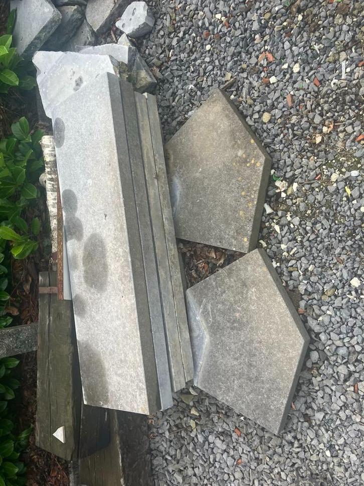 4 seuils en pierre bleue, Bricolage & Construction, Dalles & Carrelages, Utilisé, Carrelage de sol, Pierre de taille, Enlèvement