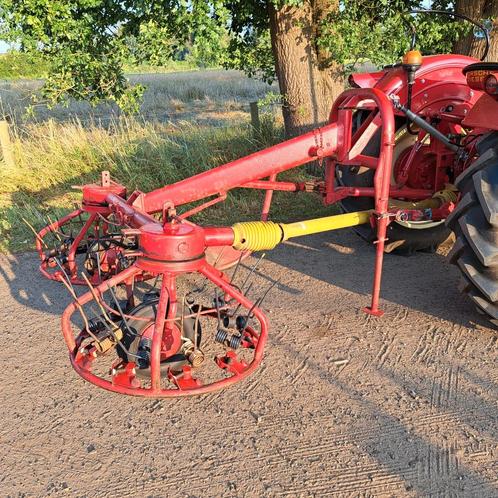 pz strela hooischudder, Zakelijke goederen, Landbouw | Tractoren, Ophalen