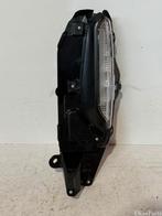 Toyota Yaris Cross LED Dagrijverlichting links 814400D170, Gebruikt