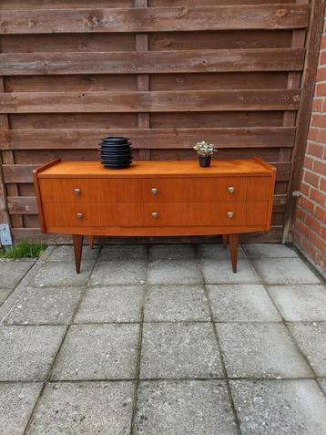 Vintage Scandinavisch dressoir/tv-meubel  beschikbaar voor biedingen