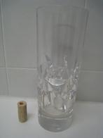 Vaas in geslepen glas met dikke bodem en rand, Antiek en Kunst, Ophalen of Verzenden