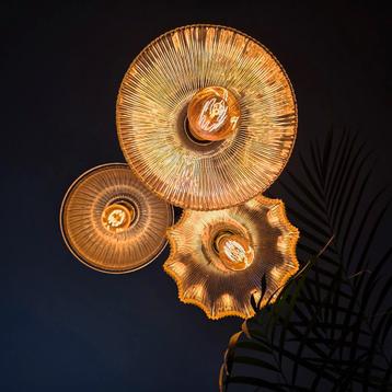 Vintage Holophane glazen hanglampen. beschikbaar voor biedingen