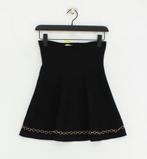 Zara Knit - Jupe noire taille M neuve avec chaîne dorée, Vêtements | Femmes, Noir, Taille 38/40 (M), Enlèvement ou Envoi, Longueur genou
