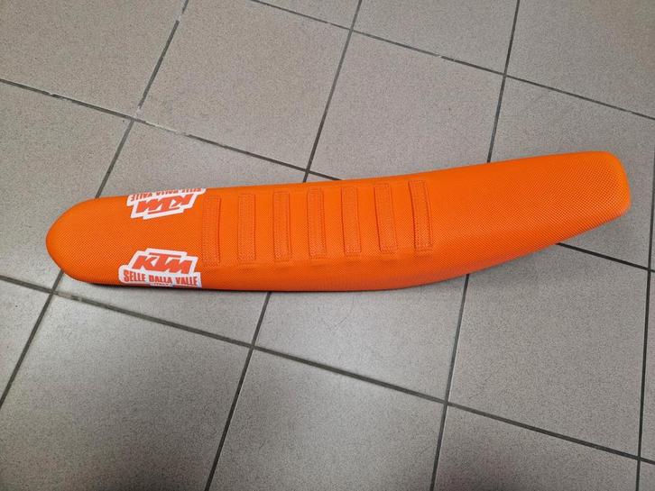 Ktm factory seat 2019-2023 zo goed als nieuw, Motoren, Onderdelen | Overige, Nieuw, Ophalen of Verzenden