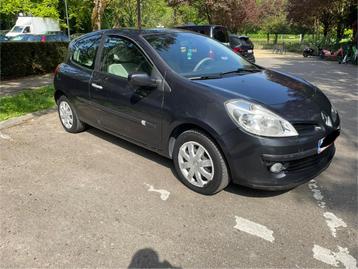 Renault Clio 1.6i 16v 51.000 km Automatique, Autos, Argent ou Gris, Achat, Automatique, Capteur de lumière