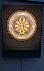 Ophangkast met Dartbord en verlichting, Ophalen, Gebruikt, Dartbord