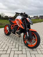 KTM Superduke 1290R EVO - 2022 - 8000km - Tech Pack, 2 cilinders, Traction Control, Motorrijbewijs A, 1301 cc