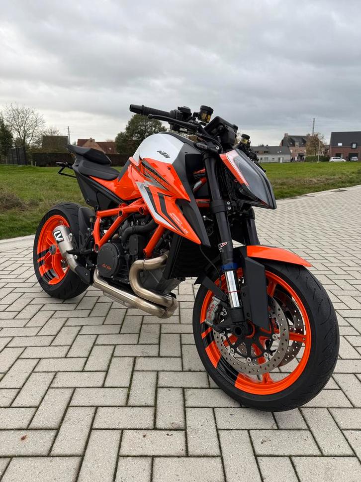 KTM Superduke 1290R EVO - 2022 - 8000km - Tech Pack, Motoren, Motoren | KTM, Particulier, Naked bike, meer dan 35 kW, 2 cilinders