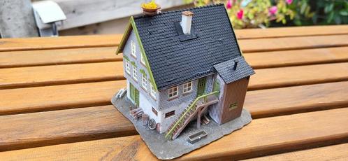 faller 130280 H0 1:87 huis met oievaarsnest, Hobby en Vrije tijd, Modeltreinen | H0, Brug, Tunnel of Gebouw, Ophalen of Verzenden
