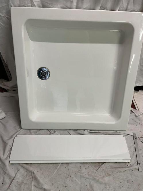 Douchebak 74x74 cm op voetsteunen – met plint – wit keramiek, Huis en Inrichting, Badkamer | Complete badkamers, Zo goed als nieuw