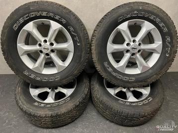 17” Nissan Navara, Pathfinder Velgen met Banden 255/65R17 beschikbaar voor biedingen