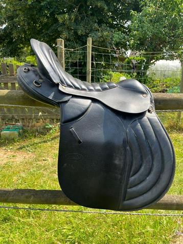 Wandel/veelzijdigheidszadel Premier 18 inch beschikbaar voor biedingen