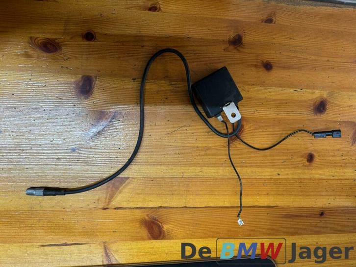 Antenne versterker BMW 5-serie Touring E34 65268355132, Auto-onderdelen, Elektronica en Kabels, BMW, Gebruikt, Ophalen of Verzenden