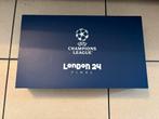 Zeldzaam UEFA Champions League 2024 Final schaak set, Hobby en Vrije tijd, Gezelschapsspellen | Bordspellen, Ophalen, Zo goed als nieuw