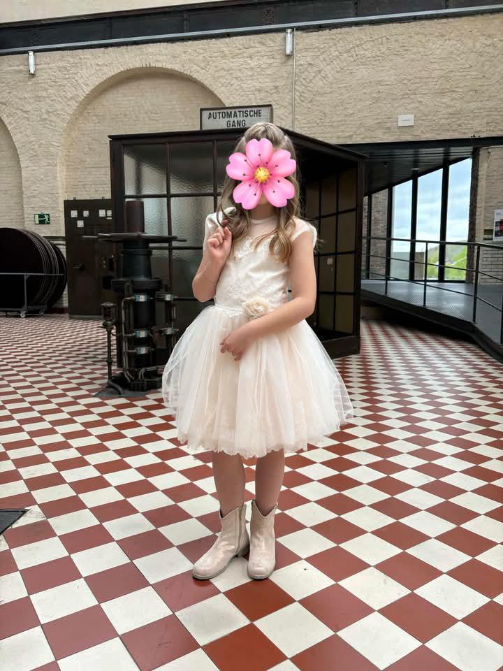 Linea Raffaelli Communiekleedje - lentefeest - suitejurk, Kinderen en Baby's, Kinderkleding | Overige, Zo goed als nieuw, Ophalen