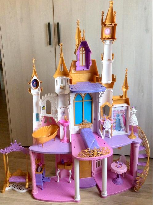 Disney Princess poppenhuis - H 122 cm, Kinderen en Baby's, Speelgoed | Poppenhuizen, Zo goed als nieuw, Poppenhuis, Ophalen