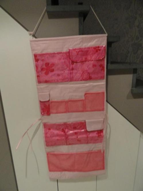 Roze opberger om op te hangen, in polyester, Kinderen en Baby's, Kinderkamer | Inrichting en Decoratie, Zo goed als nieuw, Overige typen