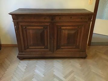 Dressoir beschikbaar voor biedingen
