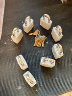 Hangsloten 8 x, Ophalen of Verzenden, Zo goed als nieuw