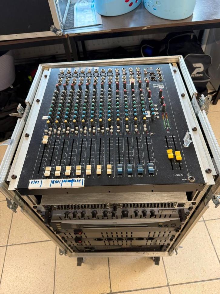 Console de mixage et boîtiers, Musique & Instruments, Tables de mixage, Utilisé, 5 à 10 canaux, Entrée micro, Enlèvement