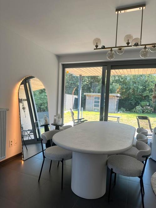 Organische eettafel wit betonlook, Huis en Inrichting, Tafels | Eettafels, Zo goed als nieuw, 100 tot 150 cm, 200 cm of meer, Vijf personen of meer