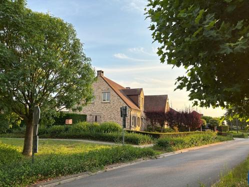Villa gelegen te Sint-Pieters Leeuw te huur, Immo, Huizen te huur, Provincie Vlaams-Brabant, Vrijstaande woning, Direct bij eigenaar