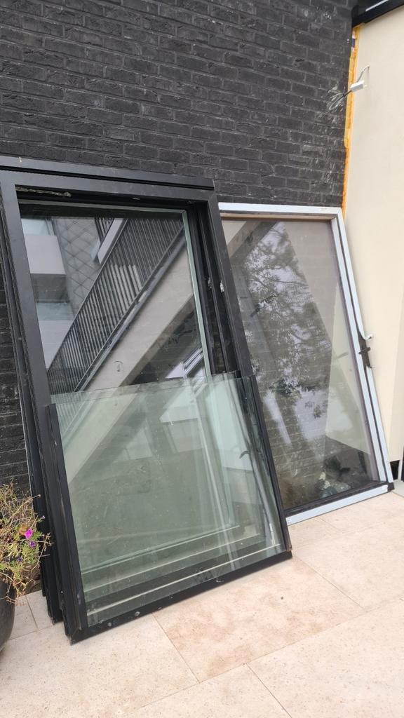 3 gloednieuwe ramen PVC draai-kip met veiligheidsglas, Doe-het-zelf en Bouw, Glas en Ramen, Nieuw, Gevelraam of Ruit, 160 cm of meer