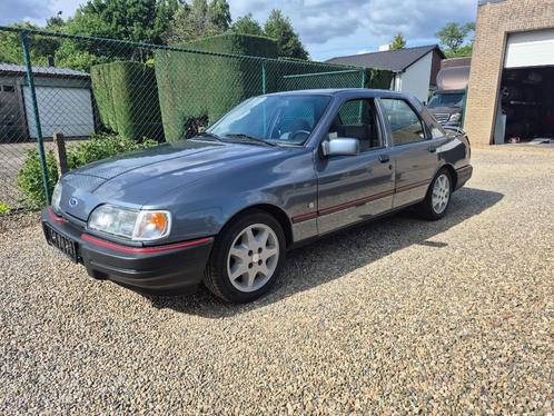 Ford sierrra 2.0 DOHC, Auto's, Ford, Particulier, Sierra, Benzine, Berline, 4 deurs, Handgeschakeld, Zilver of Grijs, Grijs, Stof