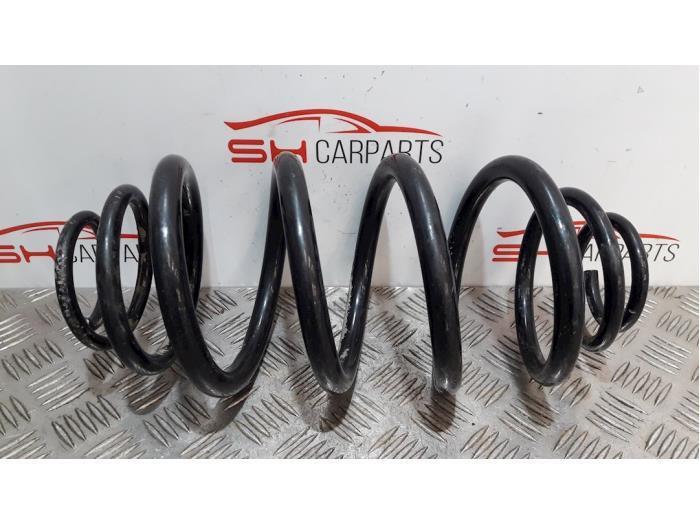 Schroefveer achter van een Mercedes Vito, Auto-onderdelen, Ophanging en Onderstel, Mercedes-Benz, Gebruikt, 3 maanden garantie