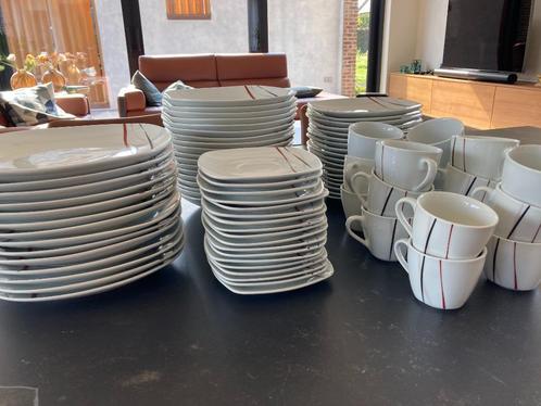 Porselein servies (18delig) Domestic by Mäser AMELIE, Huis en Inrichting, Keuken | Servies, Gebruikt, Compleet servies, Overige stijlen