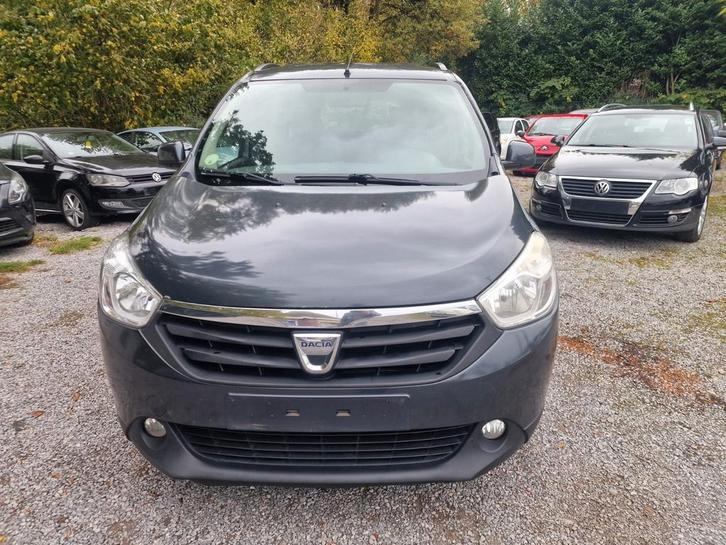 Dacia lodgy 1.5 DCI 7place 2014 euro 5b. Roul très bien, Auto's, Dacia, Bedrijf, Te koop, Lodgy, Radio, Diesel, Euro 5, Monovolume