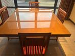 De Husser-tafel  door Frank Lloyd Wright voor Cassina,, Ophalen