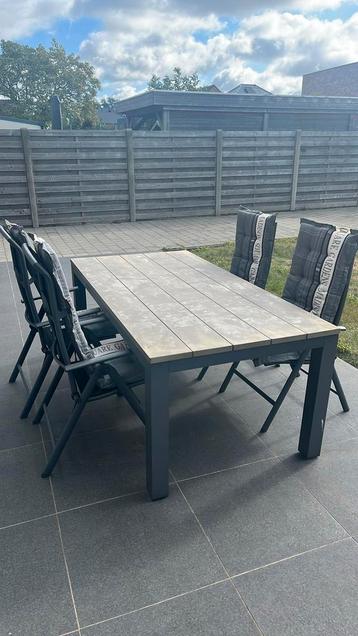 Tuinset beschikbaar voor biedingen