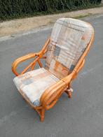 Fauteuil de détente en rotin et bambou. Avec oreiller assort, Rotin, Enlèvement, Utilisé