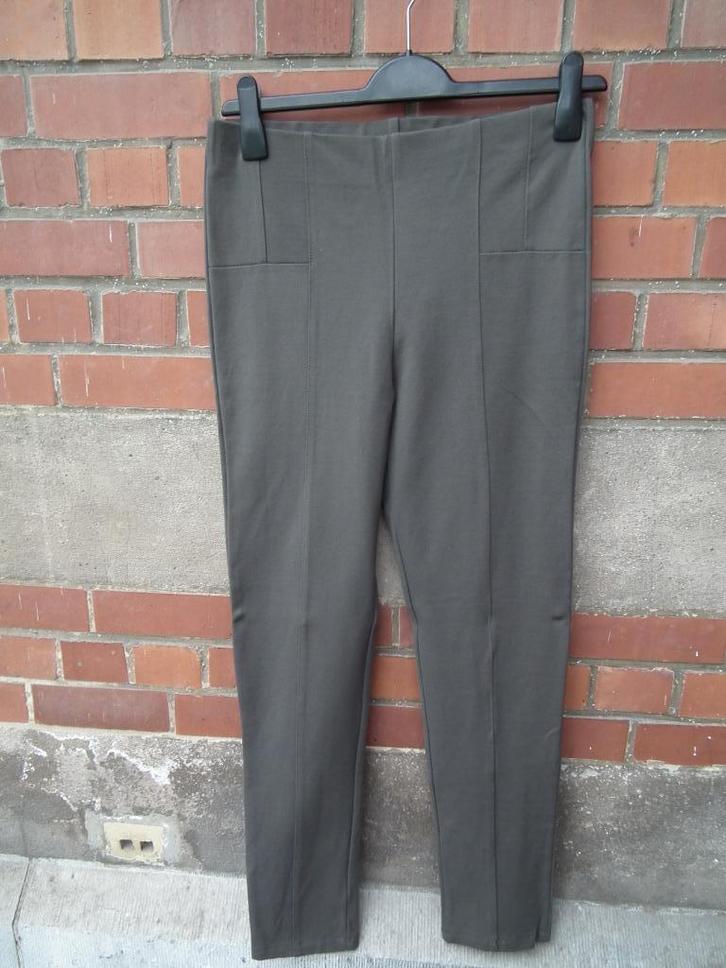 Kaki broek, voor dames (Paprika) maat M, Kleding | Dames, Broeken en Pantalons, Zo goed als nieuw, Maat 38/40 (M), Groen, Lang