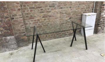 design bureau hay beschikbaar voor biedingen