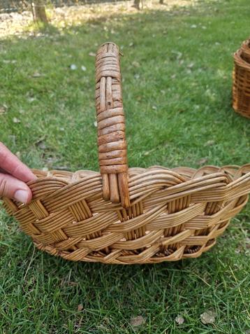 Fruitmand, handgemaakte vintage  beschikbaar voor biedingen
