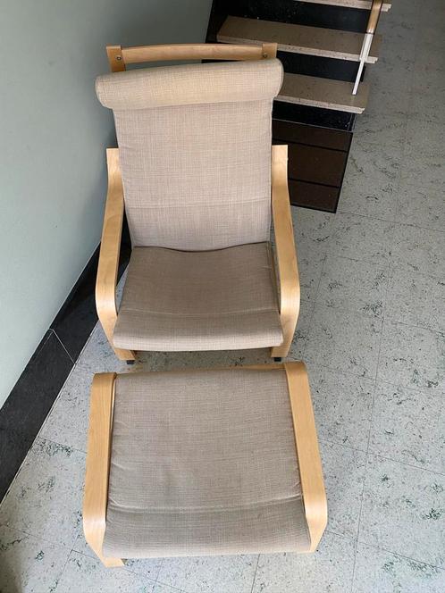 IKEA POÄNG fauteuil met voetenbank - beige”, Huis en Inrichting, Stoelen, Zo goed als nieuw, Overige kleuren, Ophalen