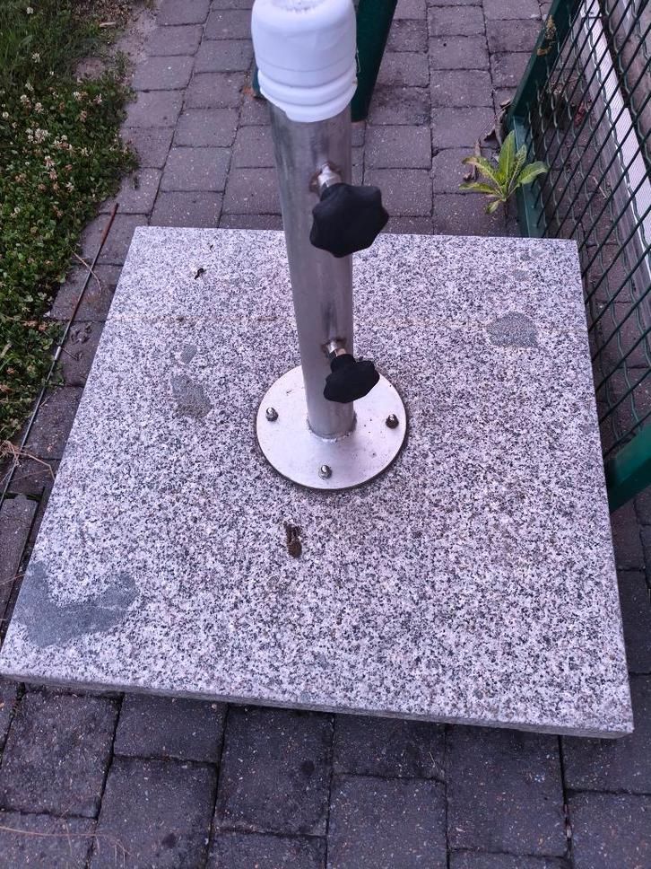 base de parasol en granit,  tube en acier inox, 60 x 60 cm, Jardin & Terrasse, Parasols, Comme neuf, Parasol flottant, Enlèvement