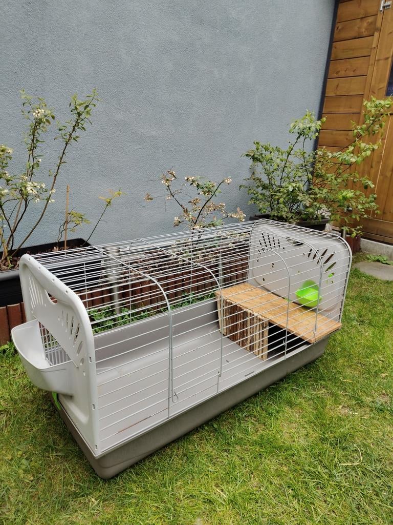 Konijnen kooi., Ophalen, Kooi