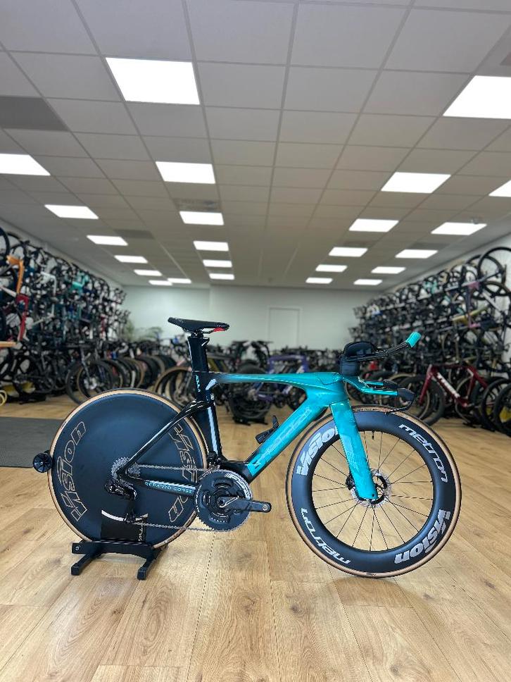 Bianchi Aquila RC Disc Di2 Carbon TT, Sports & Fitness, Cyclisme, Comme neuf, Enlèvement ou Envoi