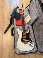 Fender American Ultra Stratocaster, Enlèvement, Comme neuf, Solid body, Fender