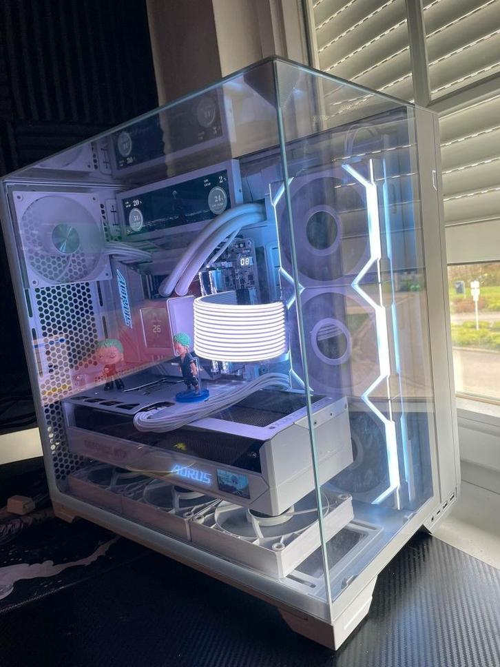 Full build Gaming PC RTX 5080 Aorus ICE, AMD Ryzen 9 9900X3D, Computers en Software, Desktop Pc's, Zo goed als nieuw, 4 Ghz of meer