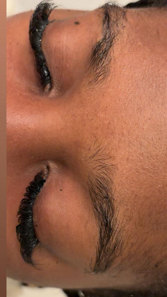 Wimpers cluster doen bij dames, Ophalen, Zo goed als nieuw