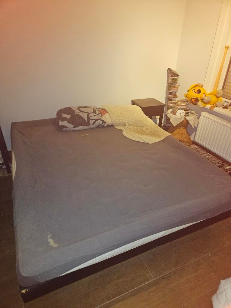 Lit à eau Poséidon. 220 cm sur 180 cm. Le ramassage est grat, Maison & Meubles, Enlèvement