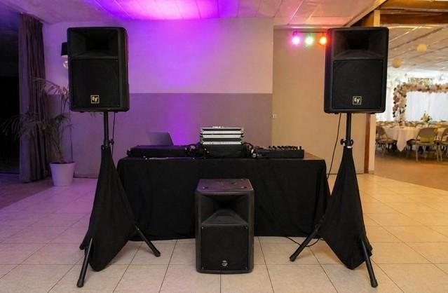 Volledig set boxen, staanders, woofer, versterker, zie fotos, Ophalen, Gebruikt, Dj-set