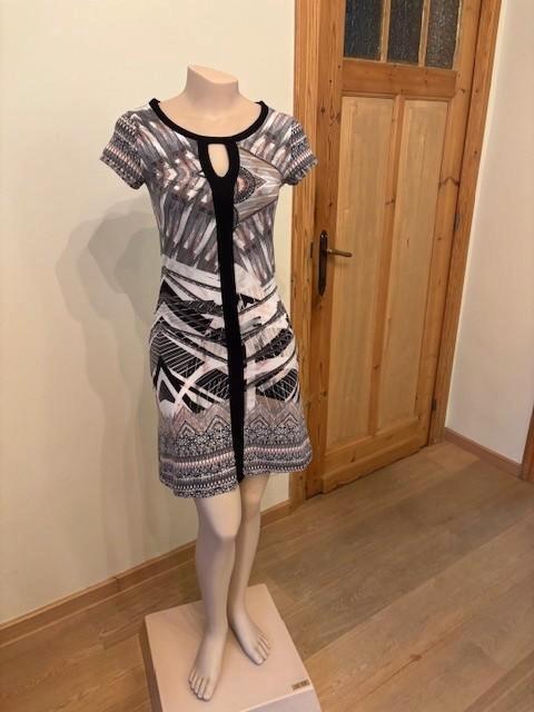 Geklede jurk van Cassis (S), Kleding | Dames, Jurken, Zo goed als nieuw, Maat 36 (S), Overige kleuren, Boven de knie, Ophalen of Verzenden