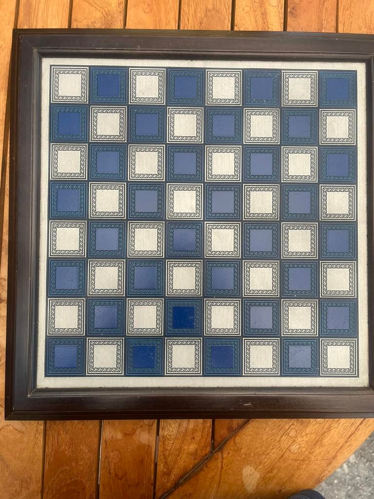 Échiquier authentique avec figurines en étain à vendre, Hobby & Loisirs créatifs, Jeux de société | Jeux de plateau, Enlèvement